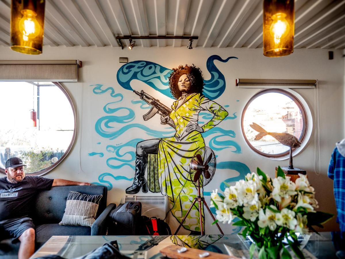 Winebox Hotel