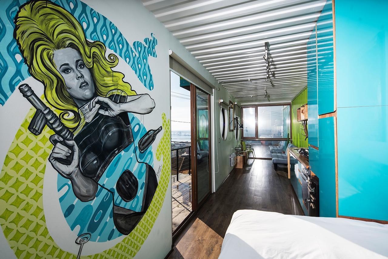 Winebox Hotel 3*